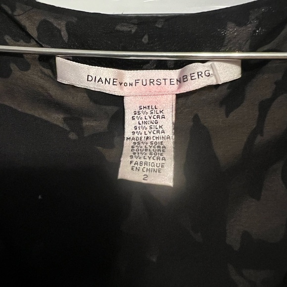 Diane Von Furstenberg Alric silk cream/black floral shift dress with pockets - Picture 10 of 13